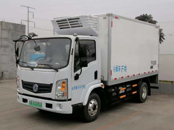 綠牌享受路權 環保新能(néng)源  油電混合動力東風行易4.2米冷藏車