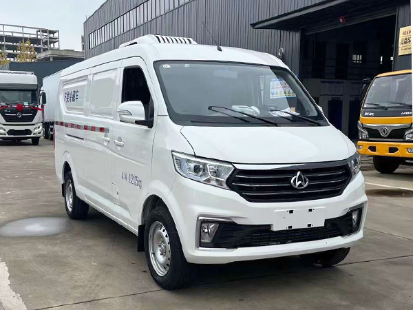 長(cháng)安跨越星V5冷藏車